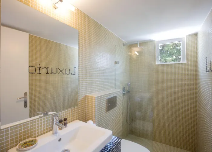 Acqua Vatos 3* Páros