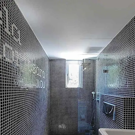 Отель Acqua Vatos